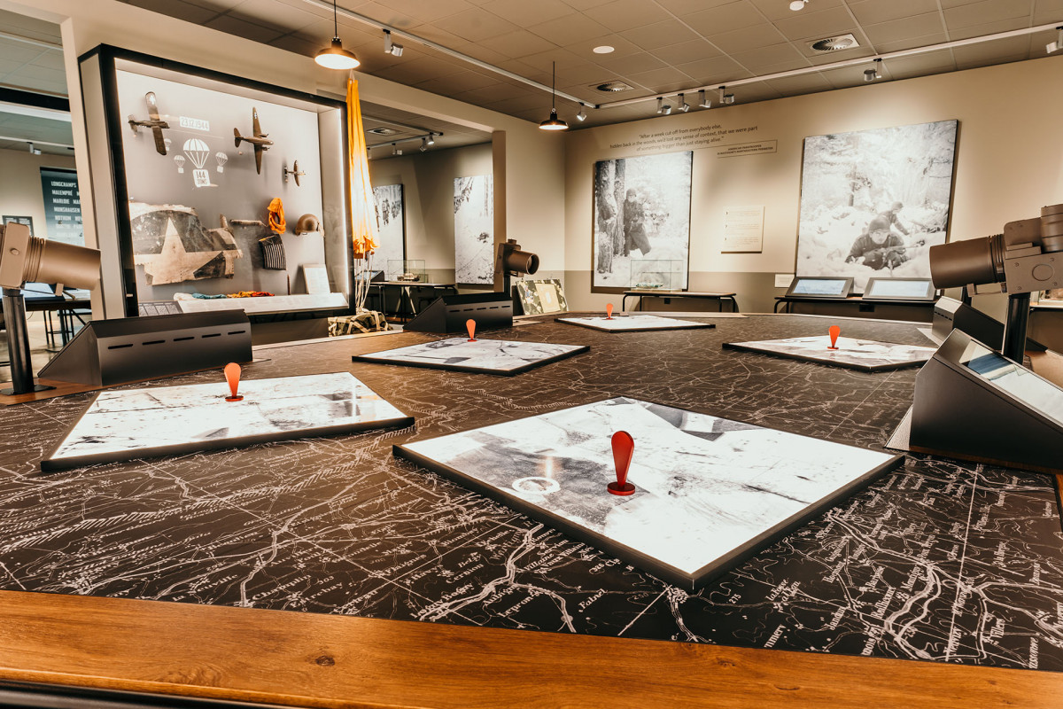 Bastogne War Museum - Bastogne - Interactive table