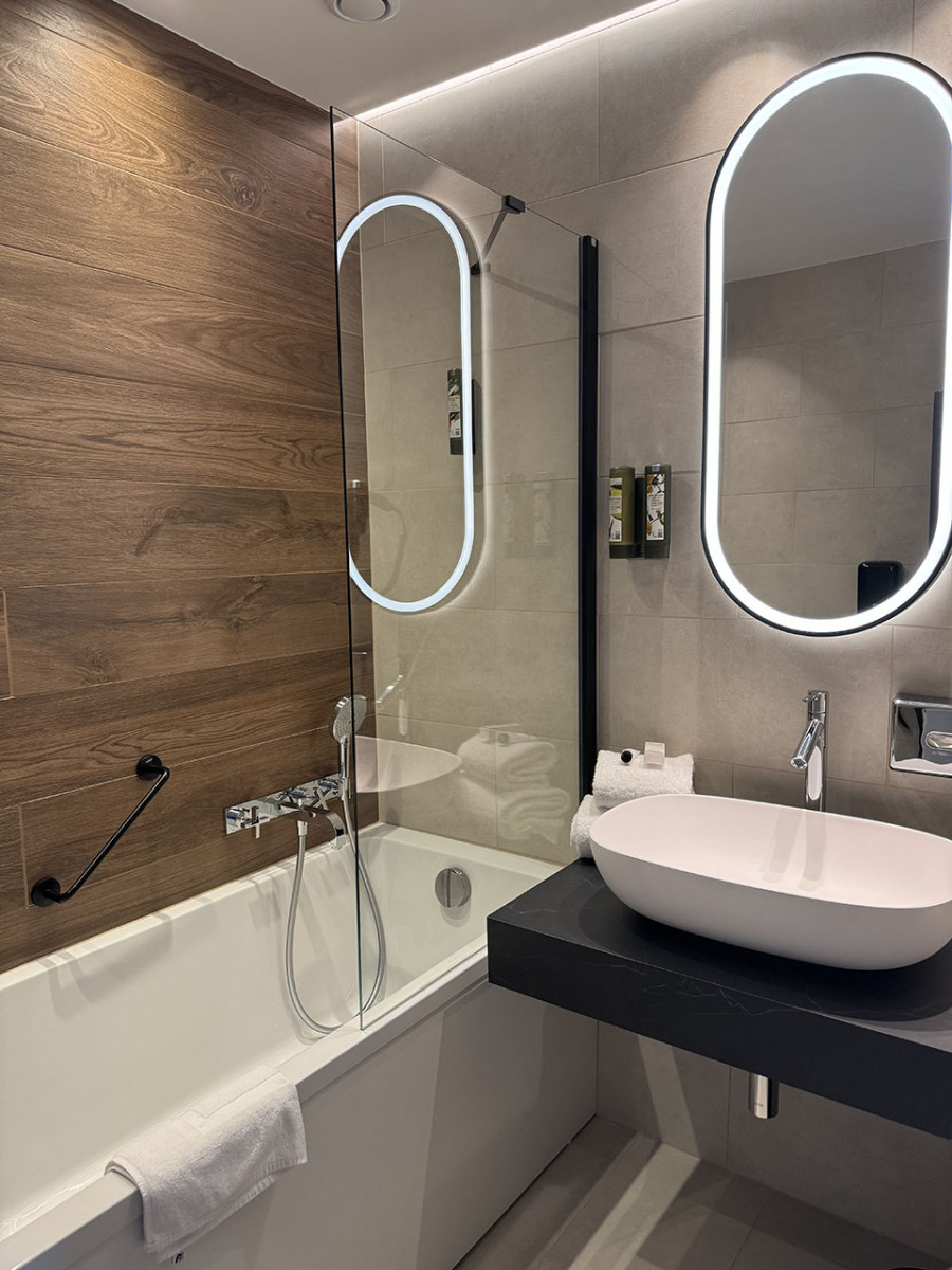Castel de Pont-à-Lesse - Anseremme - Bathroom