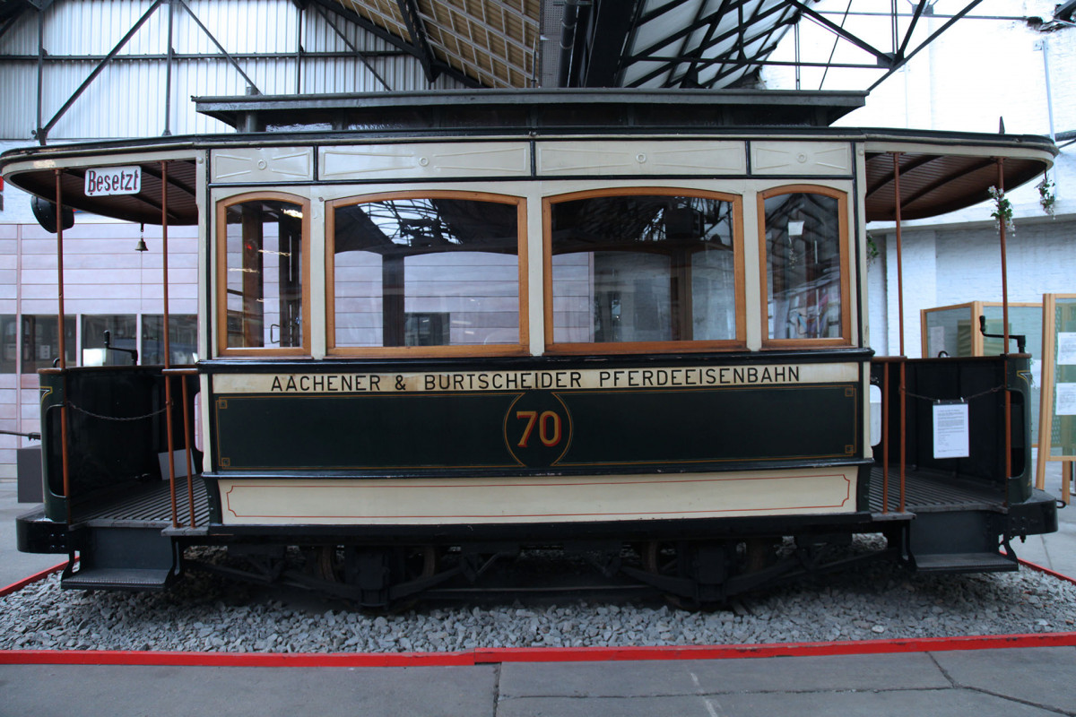 Musée des Transports en commun de Wallonie - Liège - Hall d'exposition