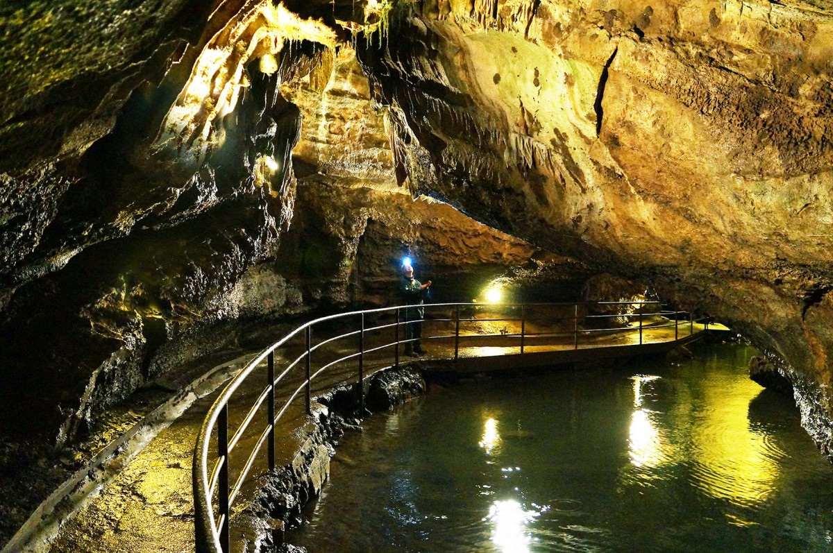 Grottes_remouchamps (3)