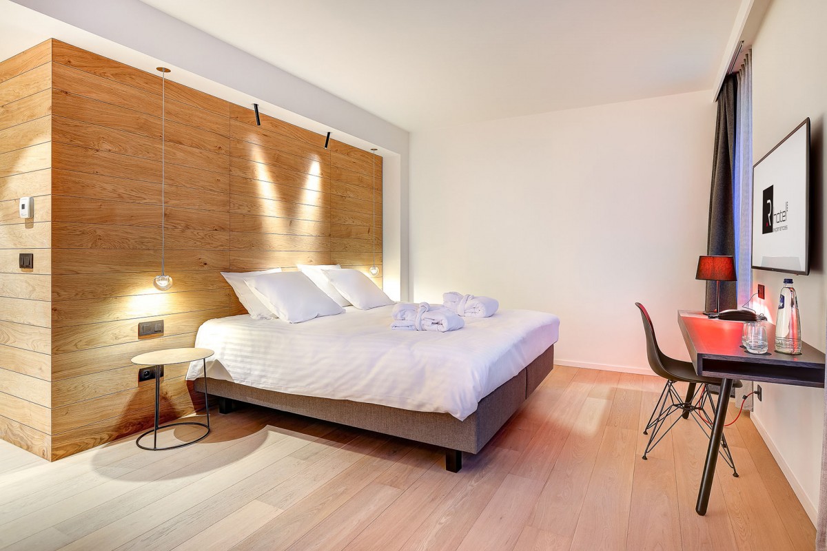 R Hotel Experiences