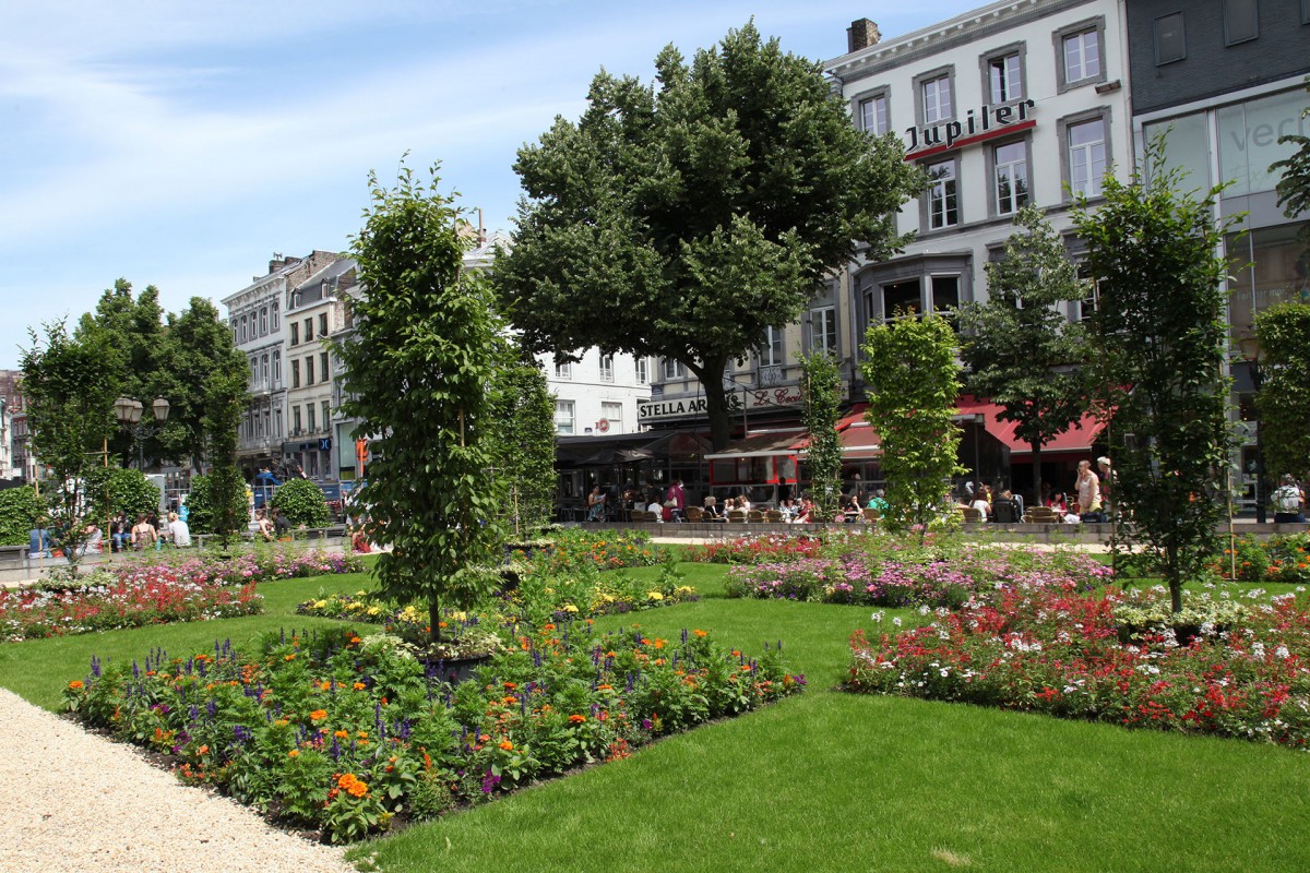 Freizeit in Lüttich - Place Cathédrale