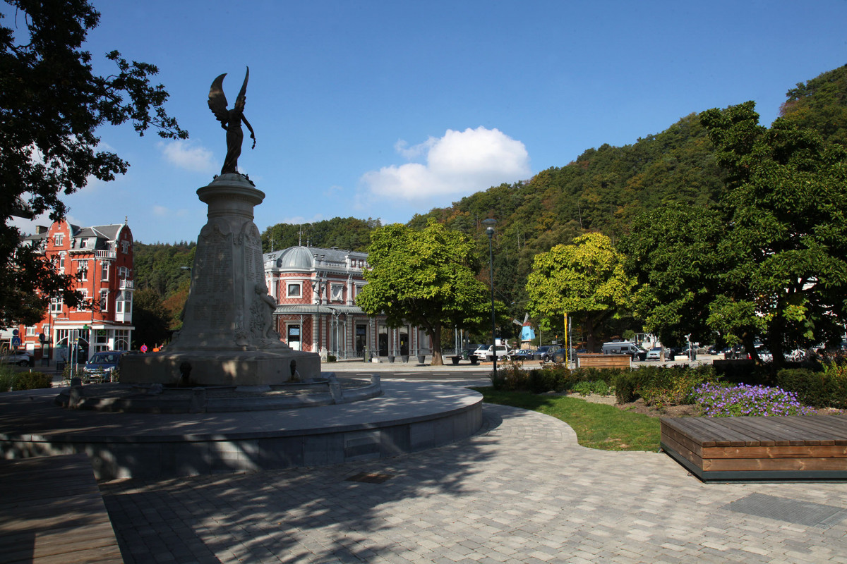 Casino and city of Spa - Spa - Place du Monument