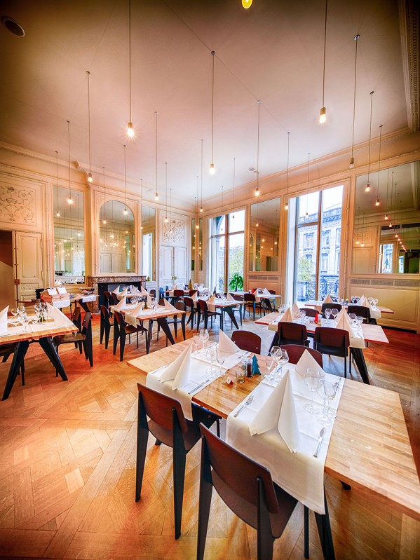 Restaurant van het Théâtre de Liège - witte woonkamer