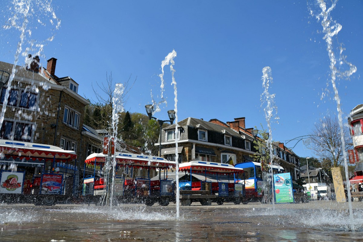 Water games - Place du Bronze